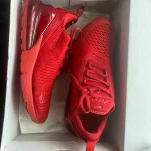Red Nike 270’s